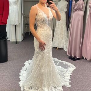 Elegant Lace Beaded Wedding Dress